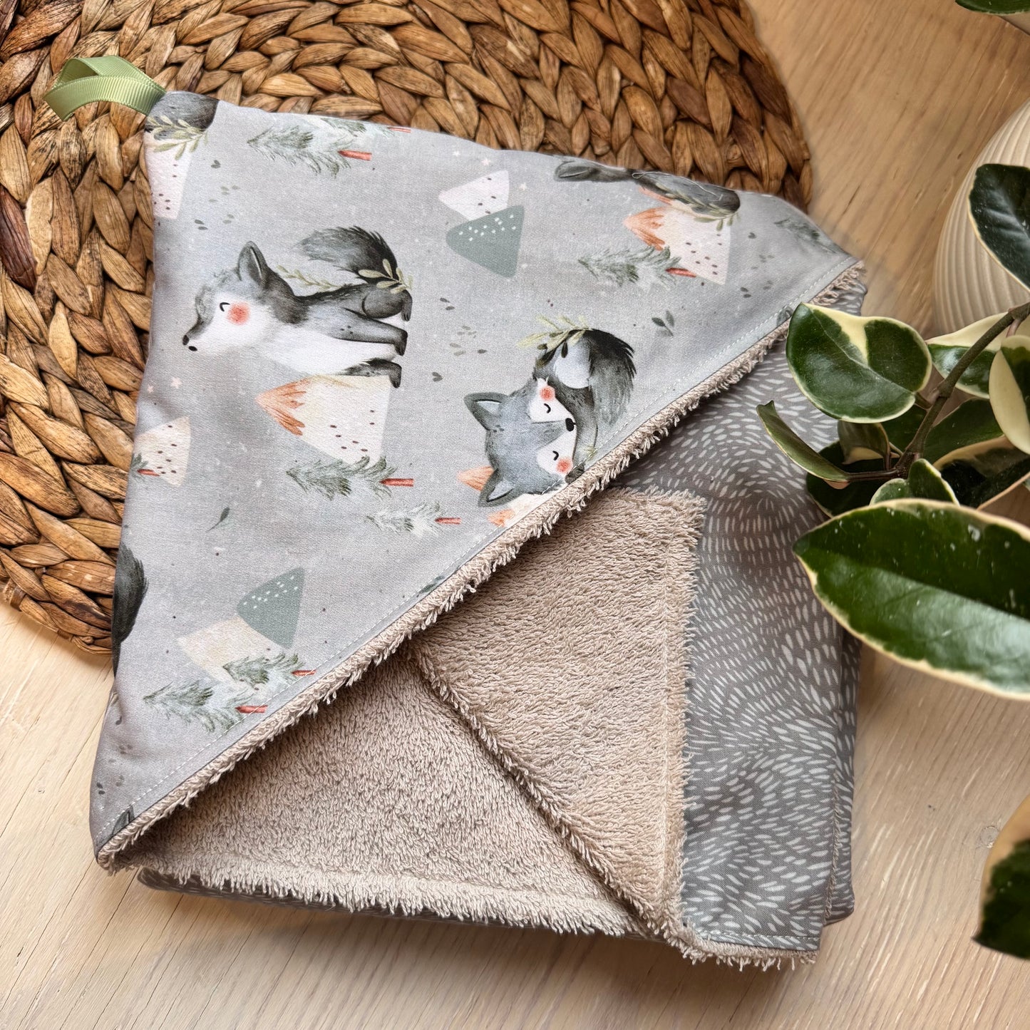 Prête à partir ! Sortie de bain, serviette de bain, intérieur en ratine absorbante.