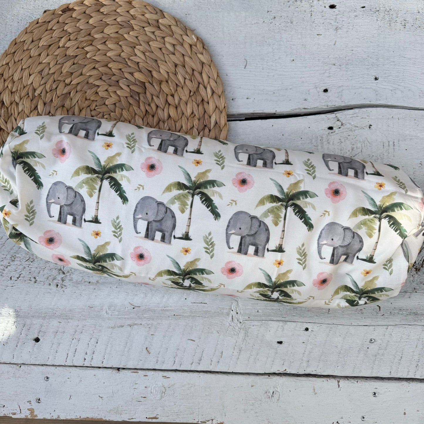 Prêt à partir, Coussin d'allaitement Cylindrique rempli d'écales de sarrasin. Longueur de 20''