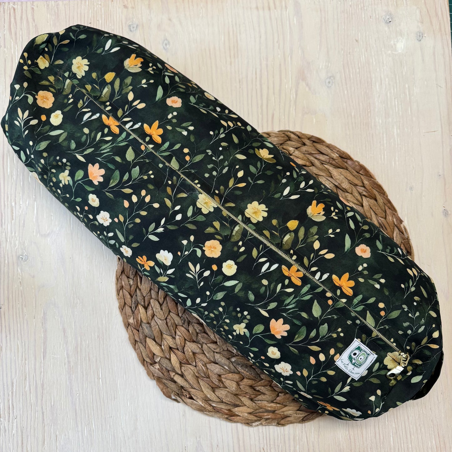 Prêt à partir, Coussin d'allaitement Cylindrique rempli d'écales de sarrasin. Longueur de 20''
