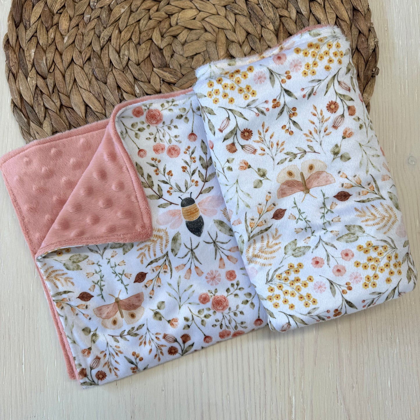 Doudou Douce des 2 cotés PRÊTES À PARTIR,   minky (peluche) imprimé devant et arrière minky ou fourrure