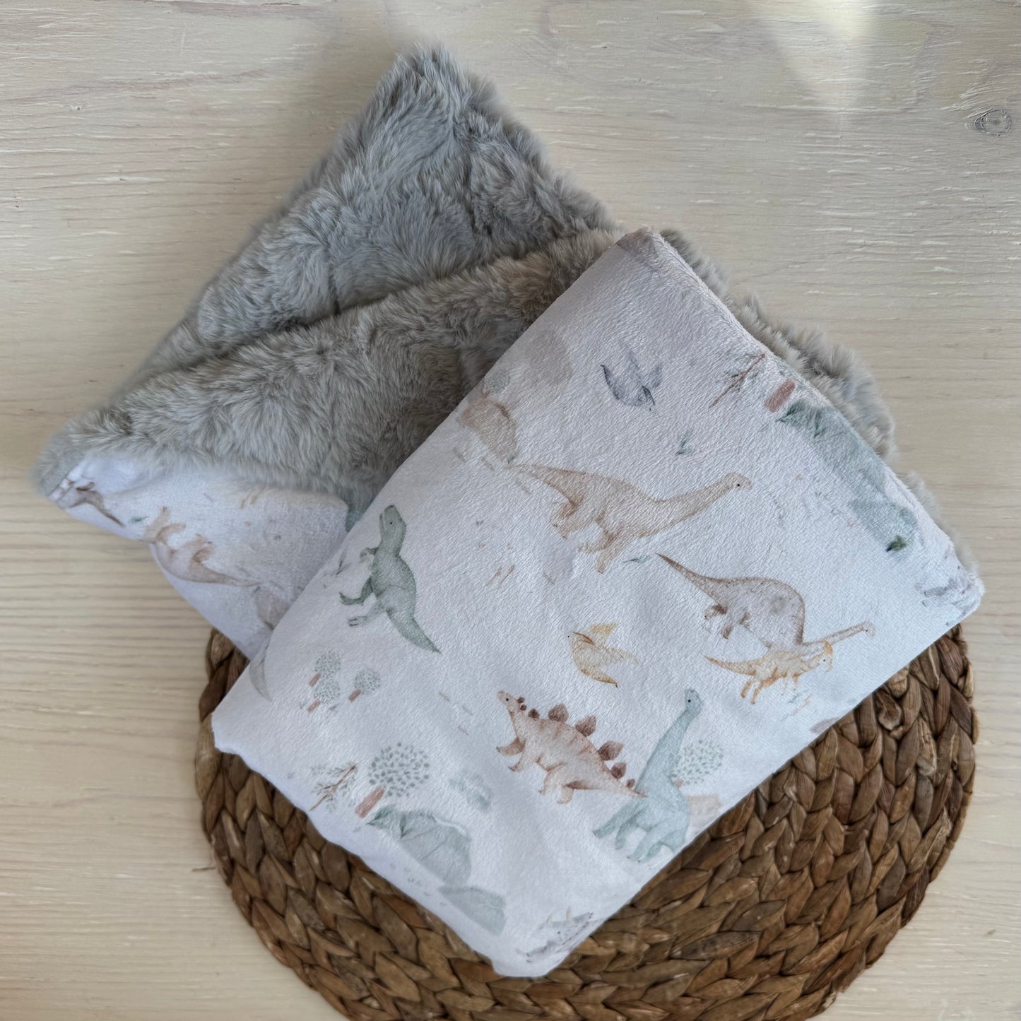 Doudou Douce des 2 cotés PRÊTES À PARTIR,   minky (peluche) imprimé devant et arrière minky ou fourrure