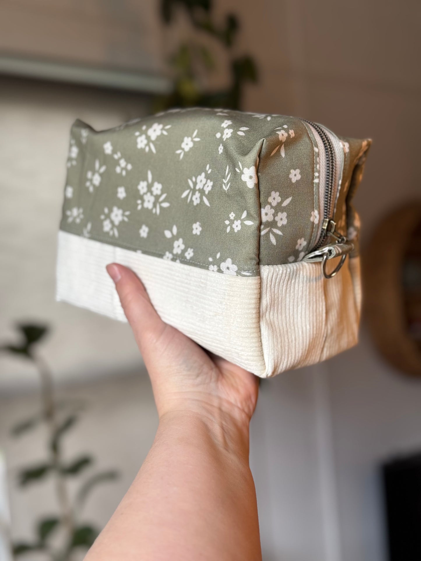 Grande Trousse à maquillage, médicaments, produits de soin... avec fermeture éclair, extérieur matelassé et intérieur en coton Canvas, en stock prêtes à partir !