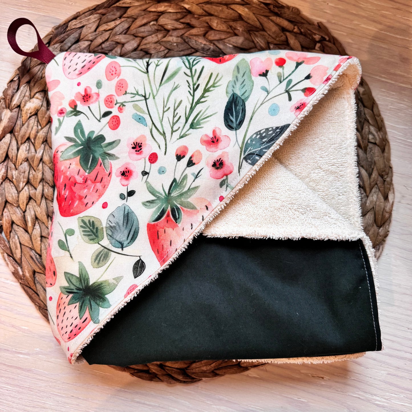 Sortie de bain, serviette de bain, intérieur en ratine absorbante. Prêtes à partir