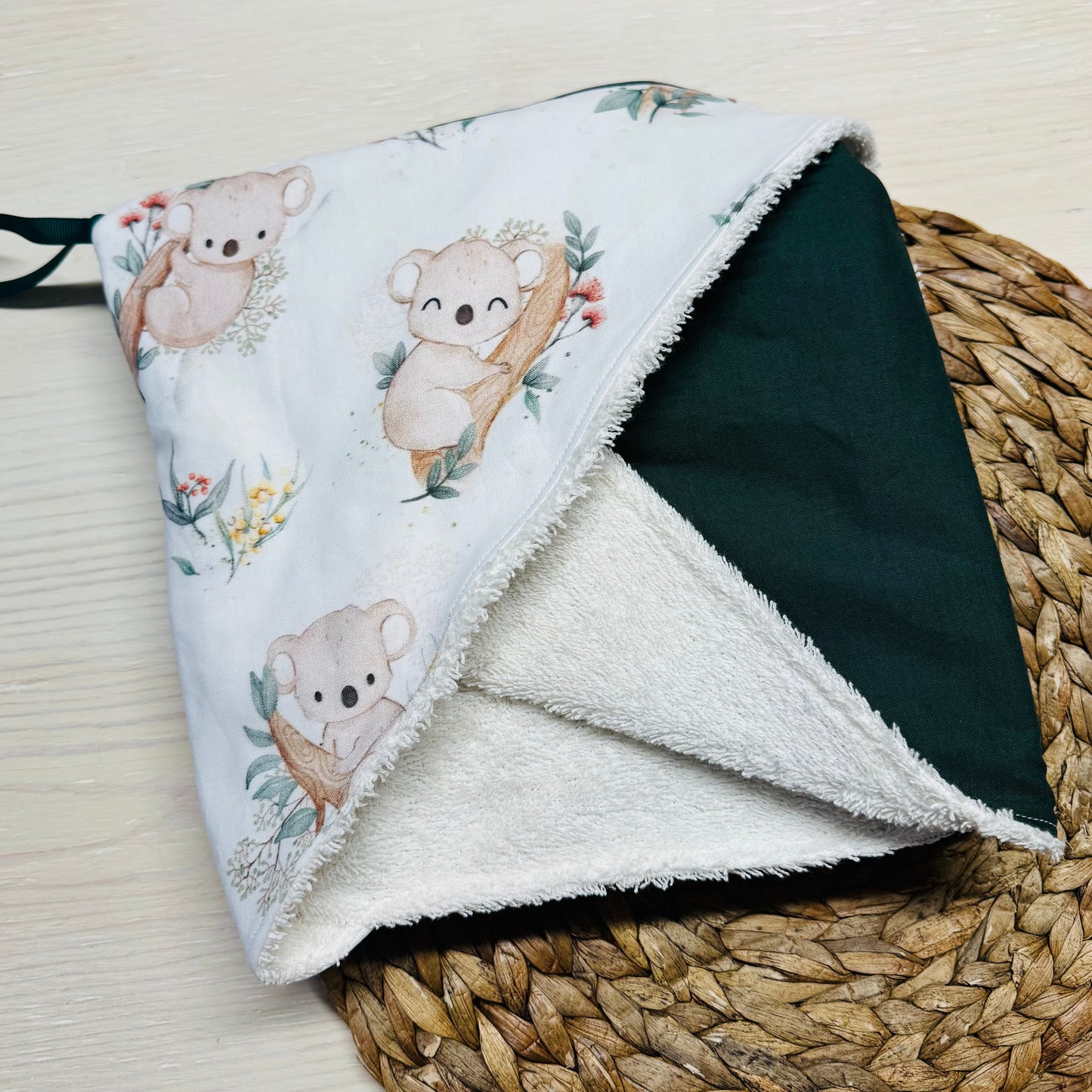 Prête à partir ! Sortie de bain, serviette de bain, intérieur en ratine absorbante.