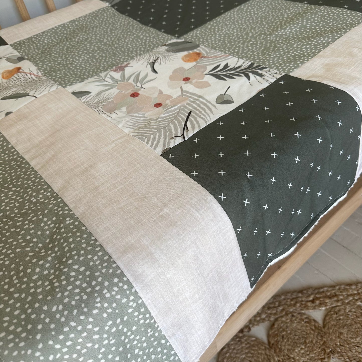 Prête à partir ! Couverture de style courtepointe Jardins Japonais. Endos doux en minky