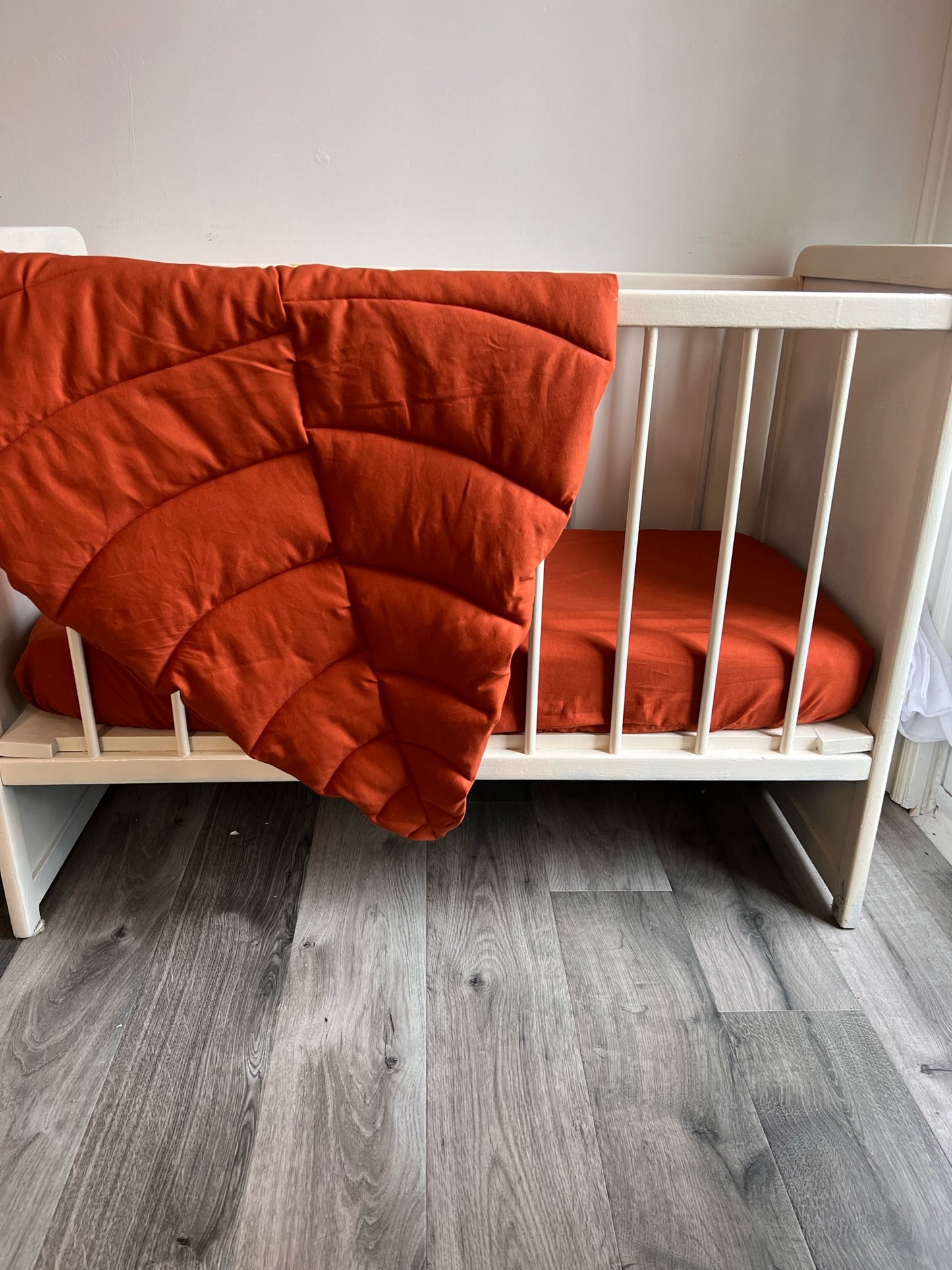 Tapis d'éveil feuille, tapis décoratif, tapis de sol ou de jeu pour bébé, prêts à partir !