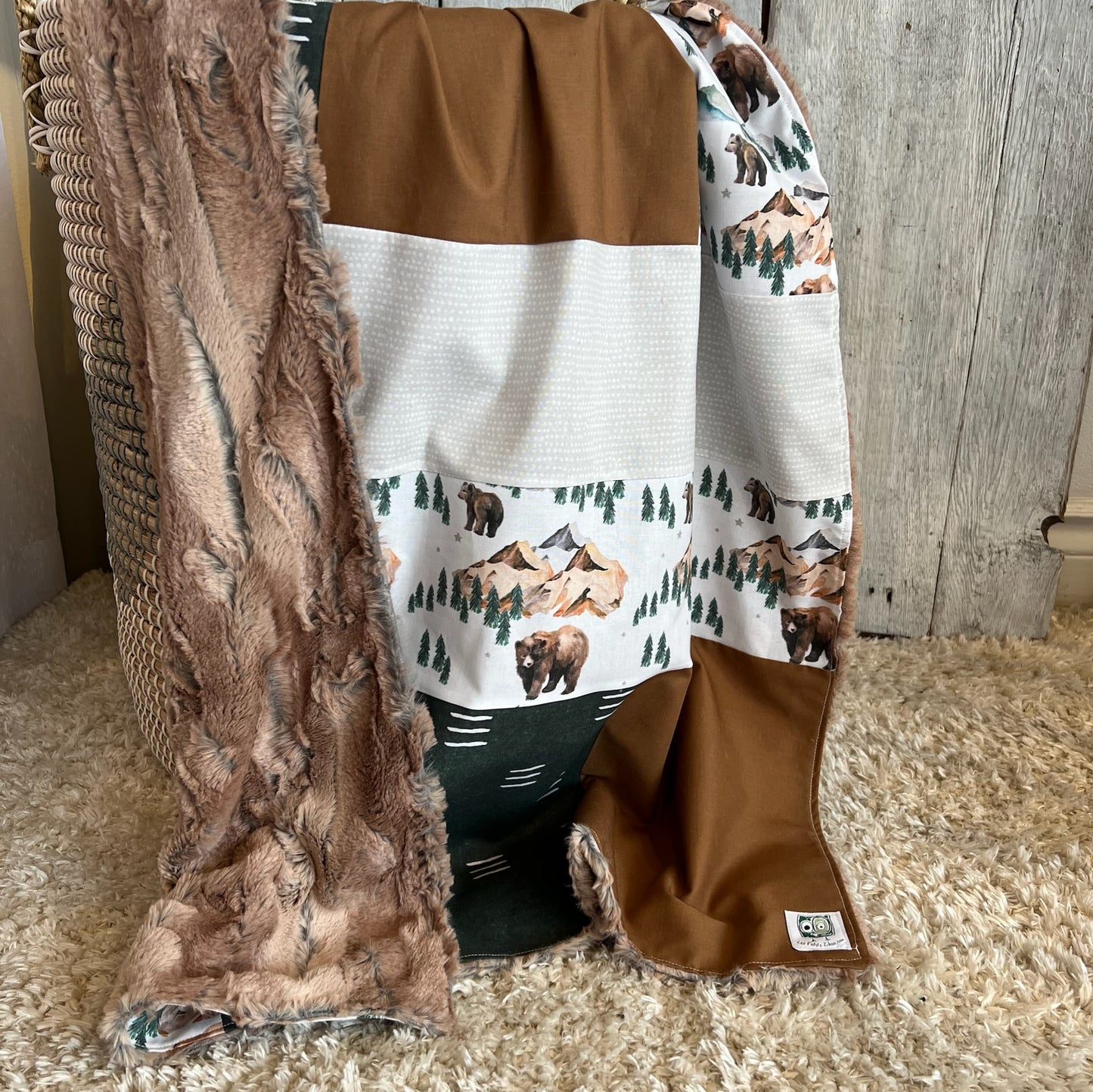 Couverture de style Courtepointe OURS BRUN Endos doux au choix et possibilité d'ajouter des accessoires assortis