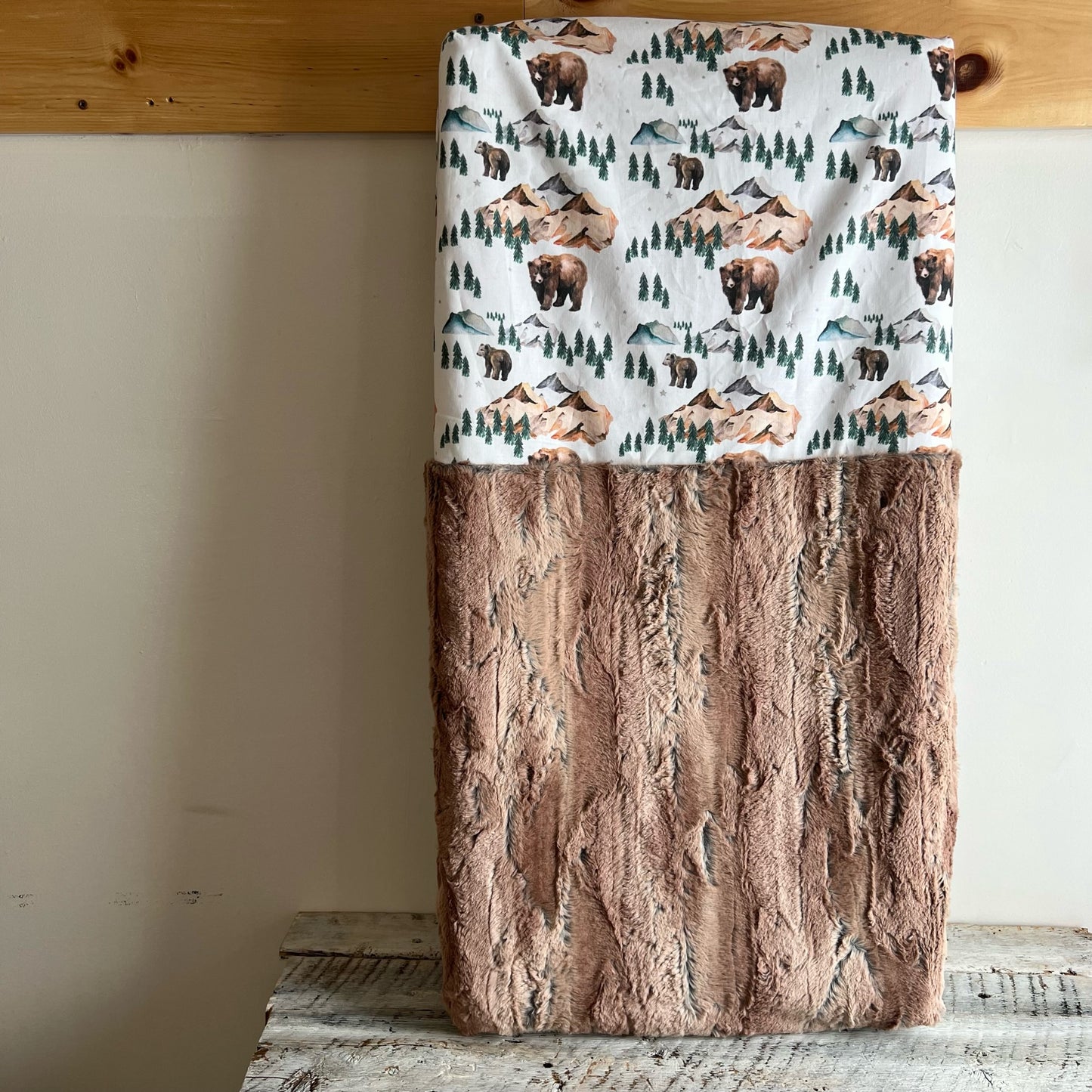 Couverture de style Courtepointe OURS BRUN Endos doux au choix et possibilité d'ajouter des accessoires assortis
