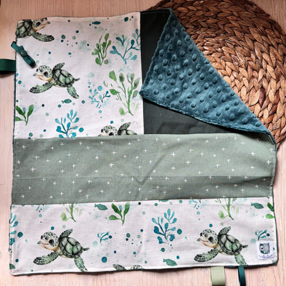 Doudou étiquette style courtepointe avec attache-suce ou jouet