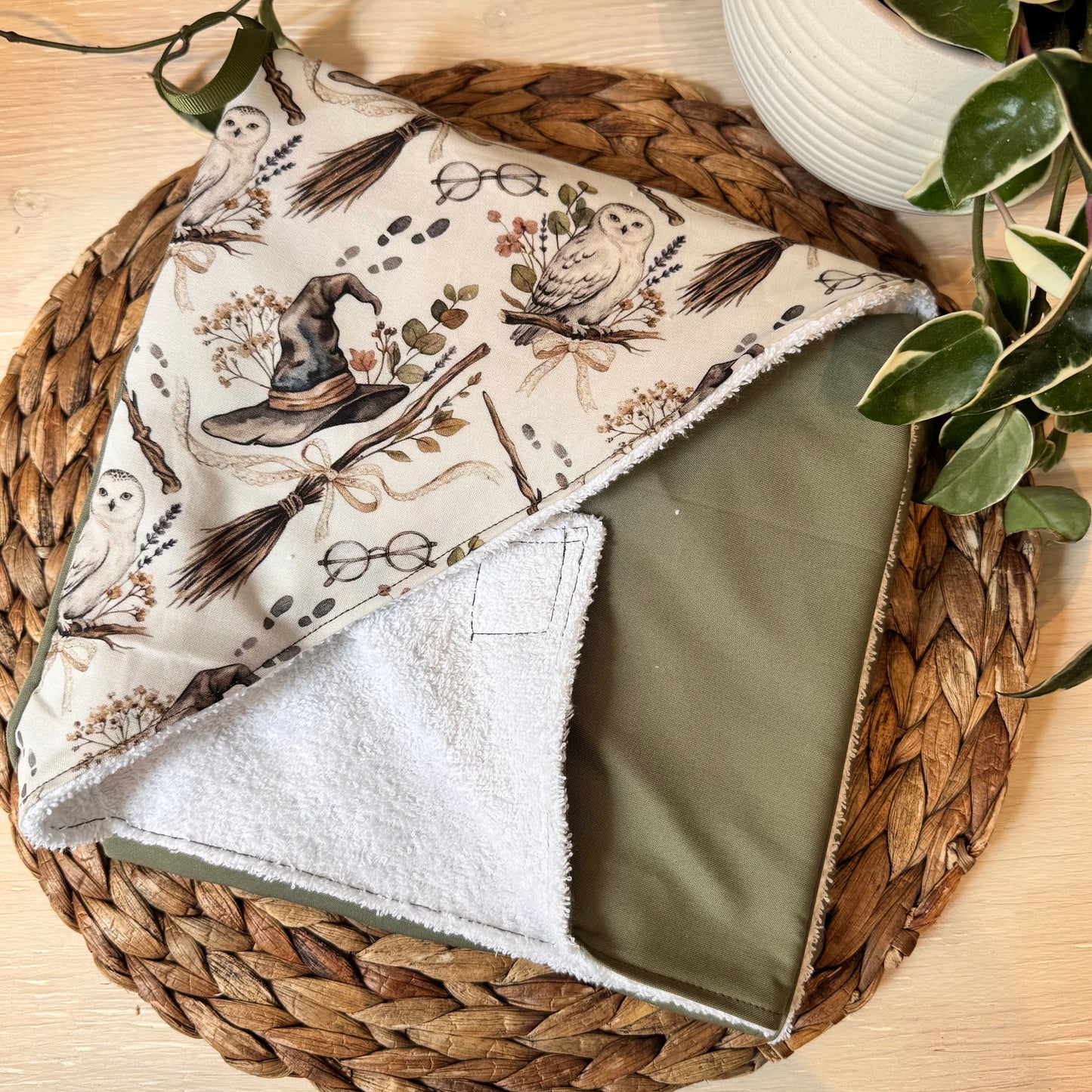 Ready to go! Bathrobe, bath towel, absorbent terry interior.