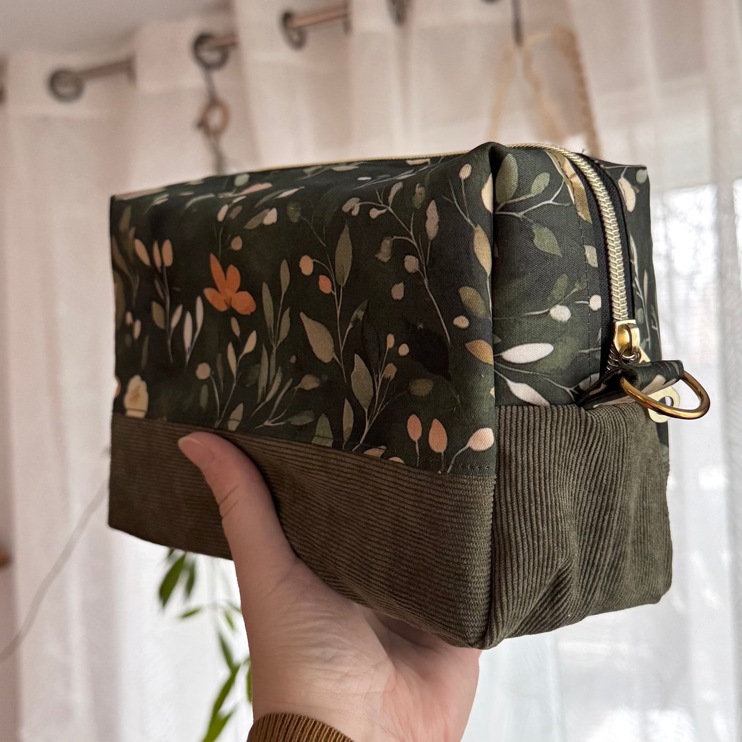 Large makeup bag, medicines, skincare products... with zipper, in stock and ready to go!