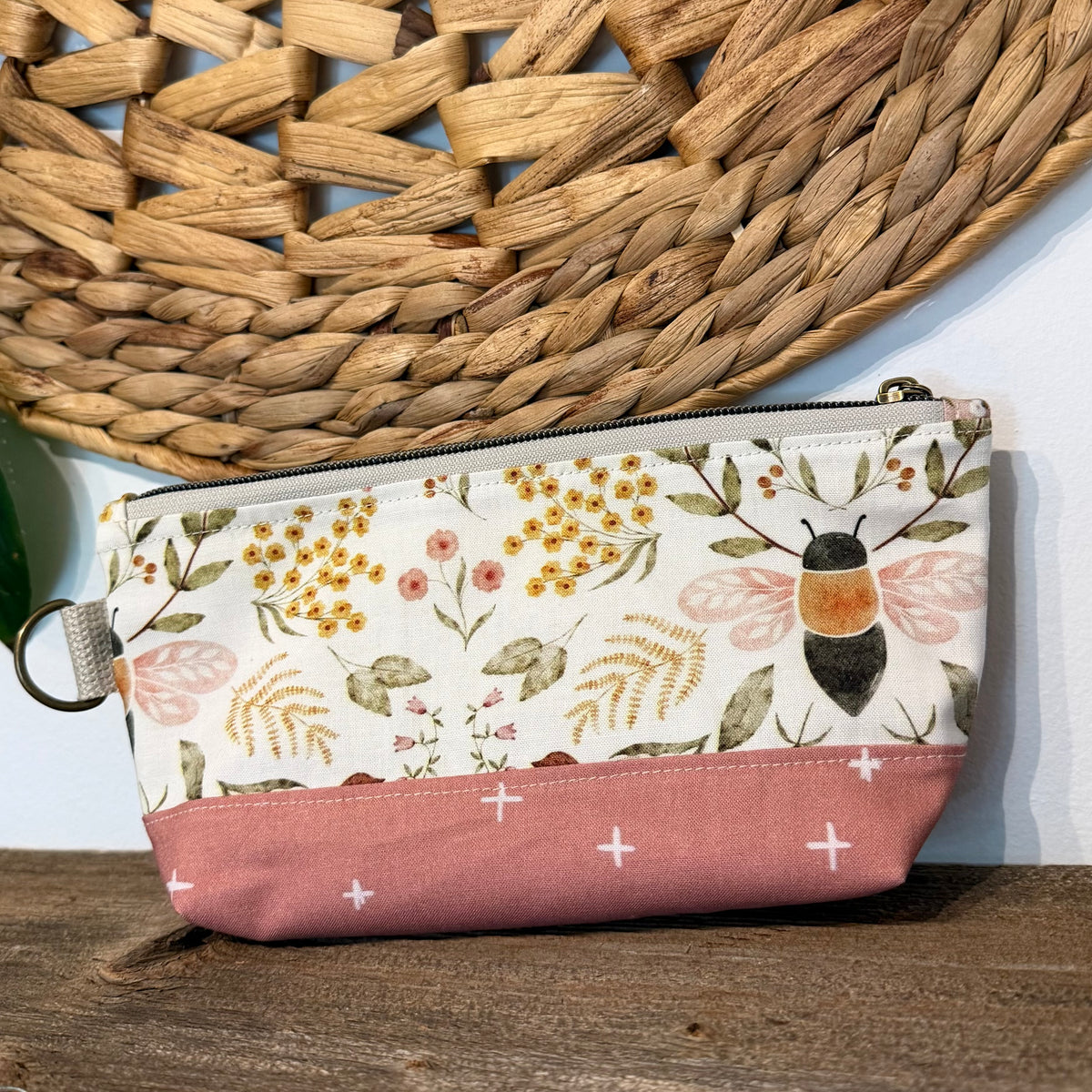 Étui à crayon, pochette rectangulaire pour crayons ou autre produit. Petite trousse mince