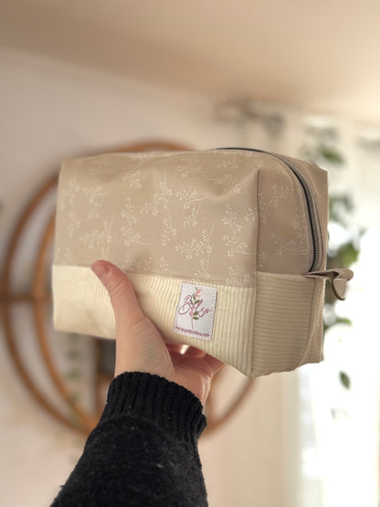 Large makeup bag, medicines, skincare products... with zipper, in stock and ready to go!