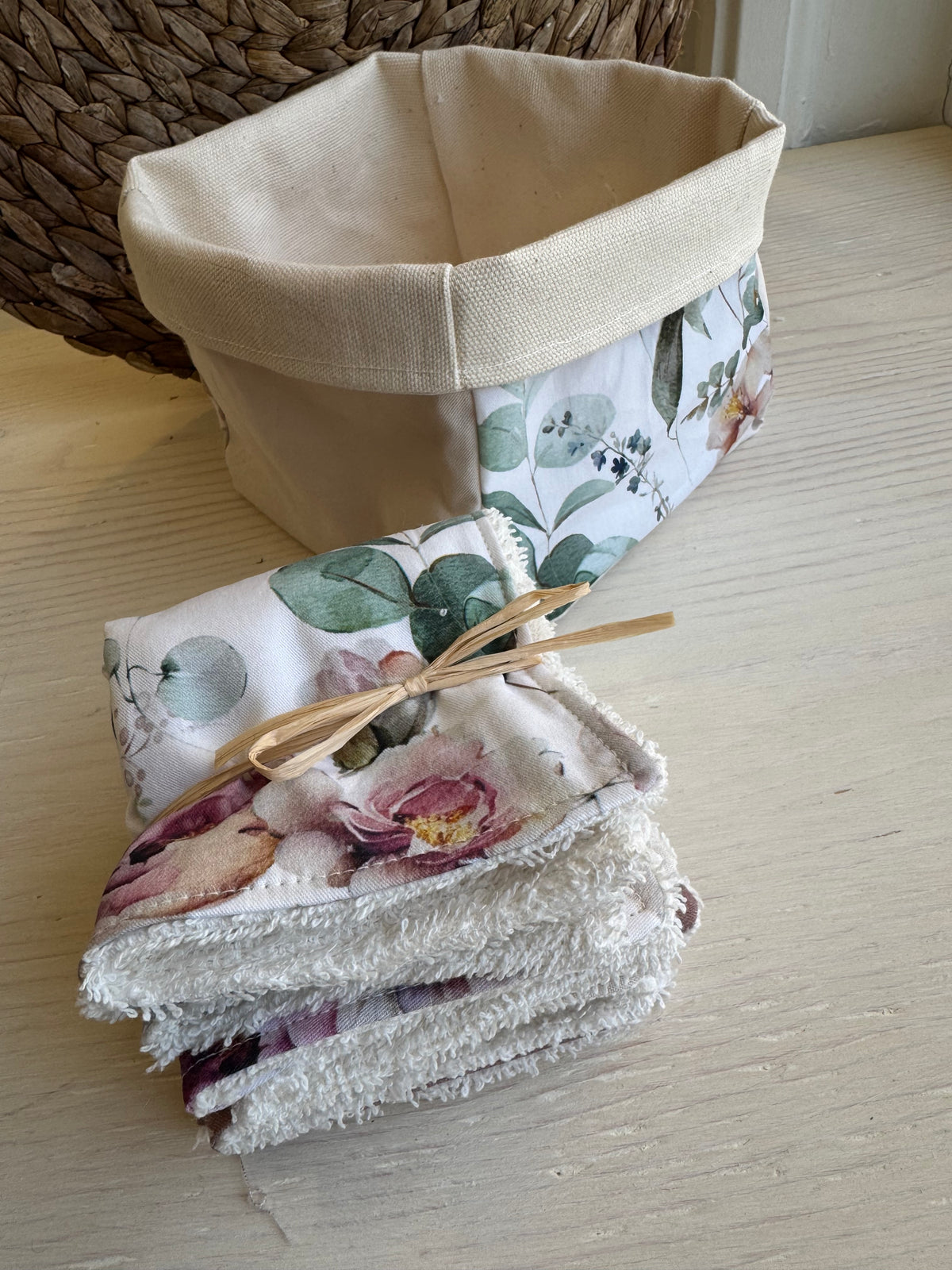 Homy Textiles Lot de 25 débarbouillettes réutilisables en bambou et lingettes pour bébé - 20 cm x 20 cm Débarbouillette en flanelle douce avec un sac décoratif élégant 100% coton : .be Homy Textiles Lot de 25 débarbouillettes réutilisables en bambou et lingettes pour bébé - 20 cm x 20 cm Débarbouillette en flanelle douce avec un sac décoratif élégant 100% coton : .be