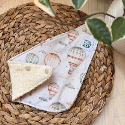 Foulard-Bavoir, petite bavette style bandana, bavoir, avec endos en ratine absorbante.prêts à partir
