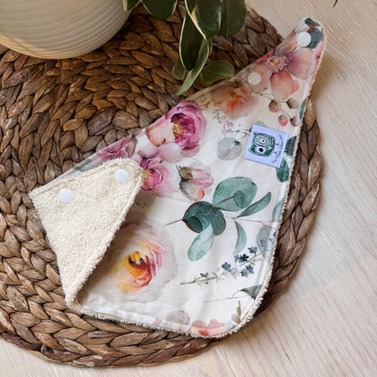 Foulard-Bavoir, petite bavette style bandana, bavoir, avec endos en ratine absorbante.prêts à partir