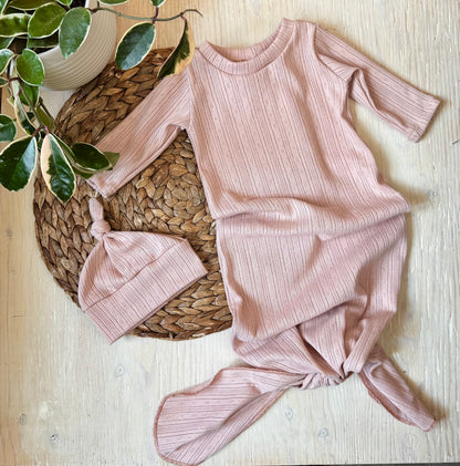 Nuisette, jaquette, robe de nuit en coton pour bébé