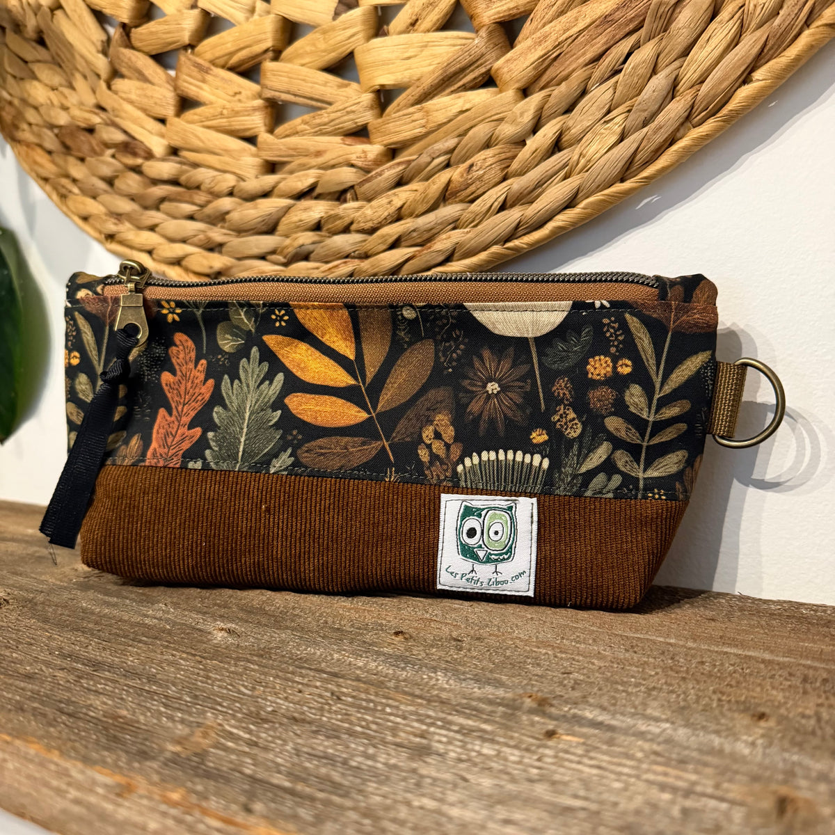 Étui à crayon, pochette rectangulaire pour crayons ou autre produit. Petite trousse mince