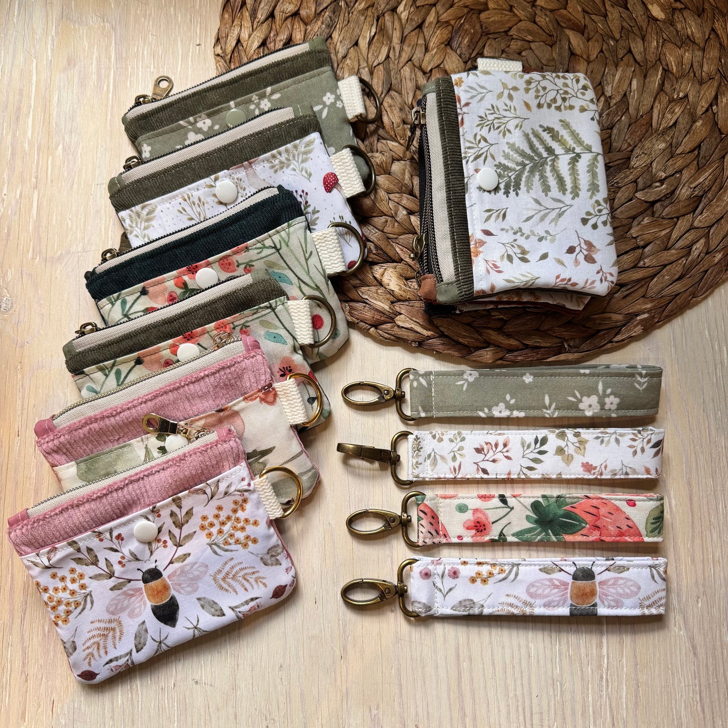 Coin purse, mini pouch for small items