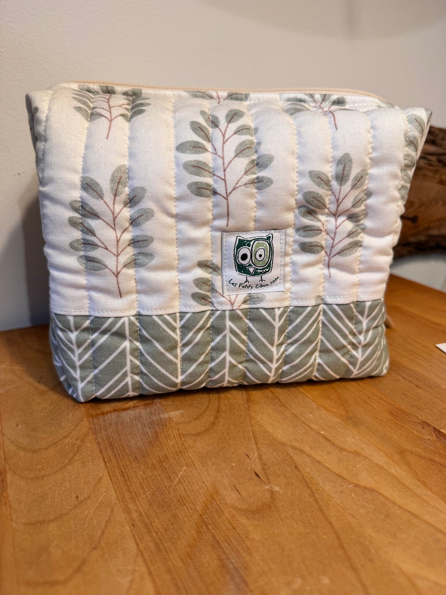 SOLDE Grande Trousse carrée, trousse à maquillage, médicaments, produits de soin... prêtes à partir !
