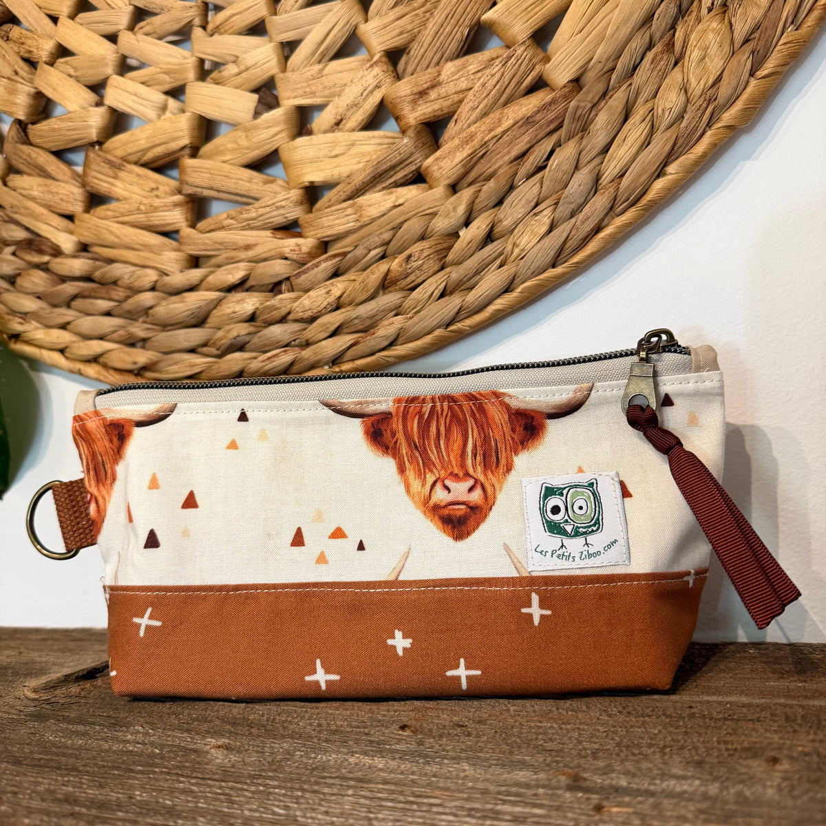Étui à crayon, pochette rectangulaire pour crayons ou autre produit. Petite trousse mince