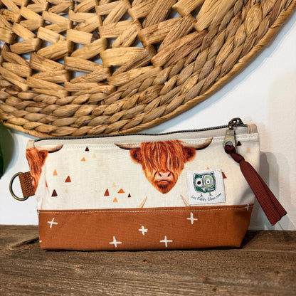 Étui à crayon, pochette rectangulaire pour crayons ou autre produit. Petite trousse mince