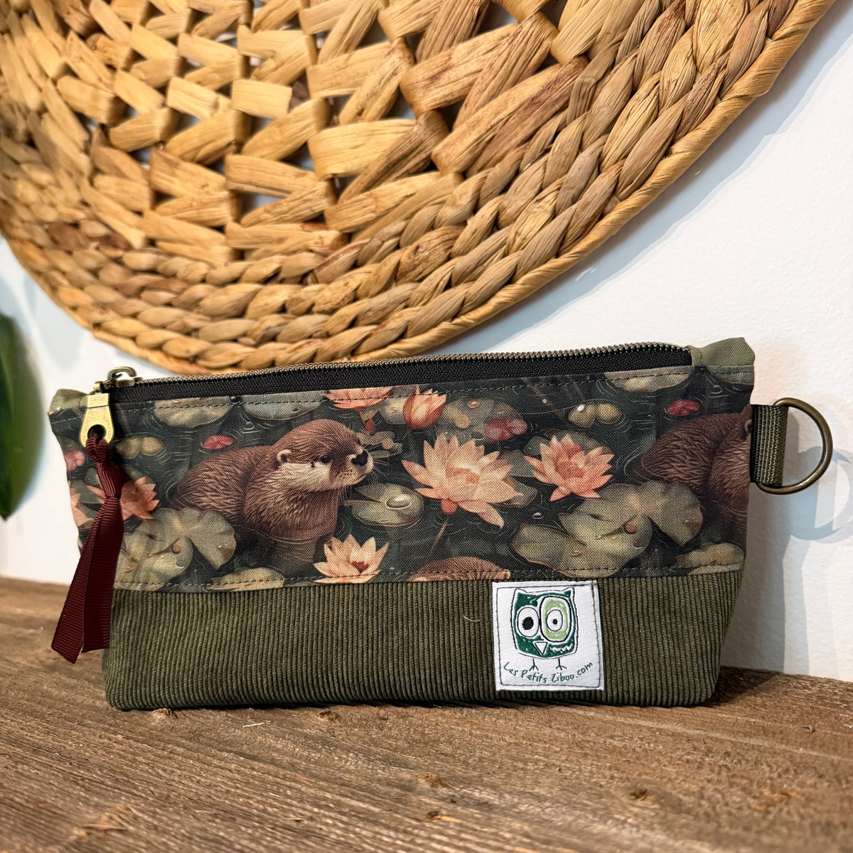 Étui à crayon, pochette rectangulaire pour crayons ou autre produit. Petite trousse mince