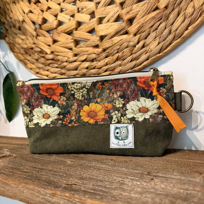 Étui à crayon, pochette rectangulaire pour crayons ou autre produit. Petite trousse mince