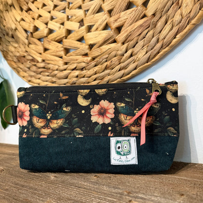 Étui à crayon, pochette rectangulaire pour crayons ou autre produit. Petite trousse mince
