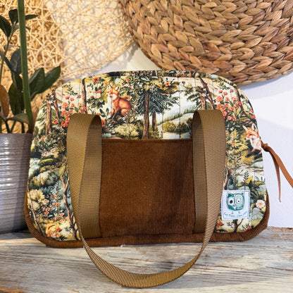 Lunch bag, waterproof and insulated lunch box. Ready to go
