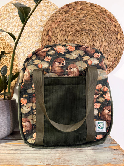 Lunch bag, waterproof and insulated lunch box. Ready to go