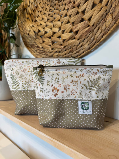 Pouches, multi-purpose cases, perfect for baby products, makeup, medications... ready to go