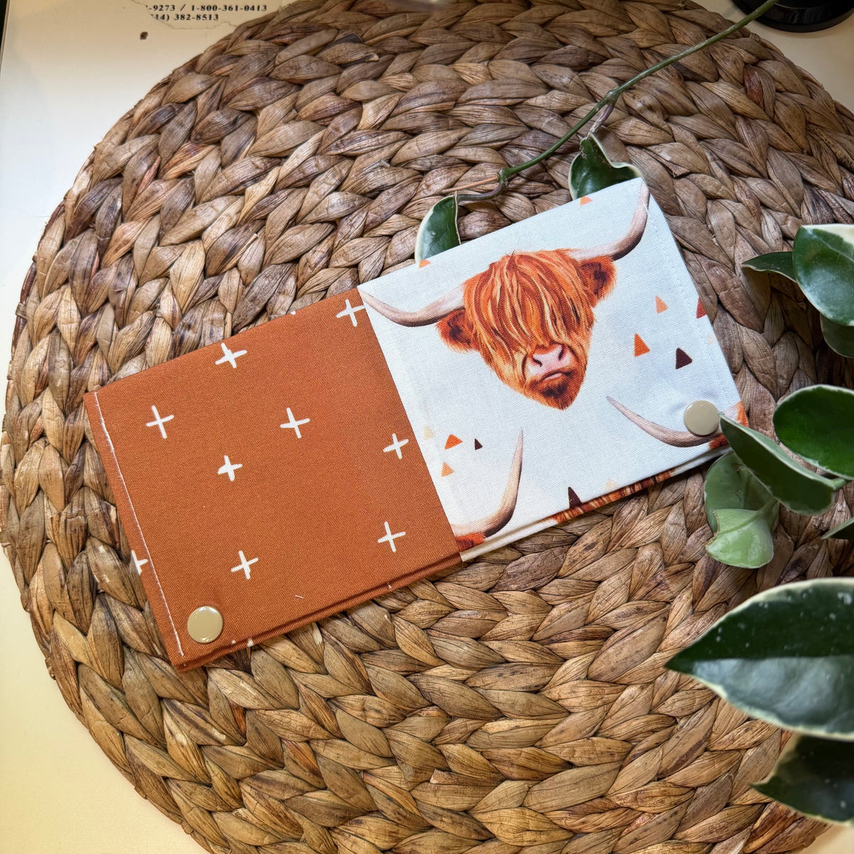 Protège carnet de santé pouvant contenir 2-3 carnets et 8-10 cartes. PRÊTS À PARTIR