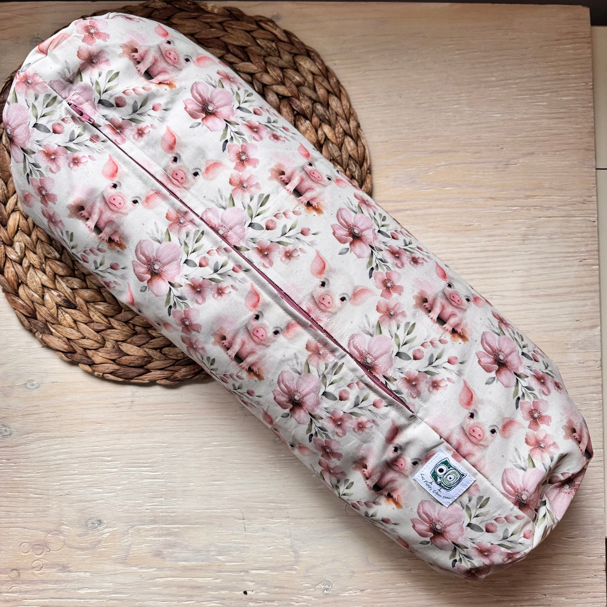 Theraline Le coussin de grossesse et d'allaitement original 190 cm – Coussin de positionnement latéral perles – Avec housse de coussin d'allaitement en forme de croix Theraline Le coussin de grossesse et d'allaitement original 190 cm – Coussin de positionnement latéral perles – Avec housse de coussin d'allaitement en forme de croix