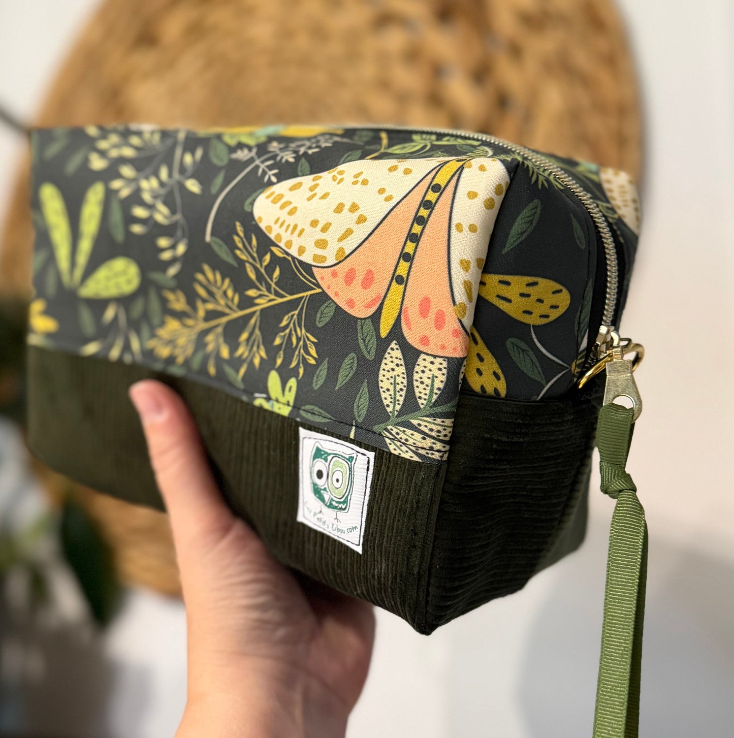 Large makeup bag, medicines, skincare products... with zipper, in stock and ready to go!