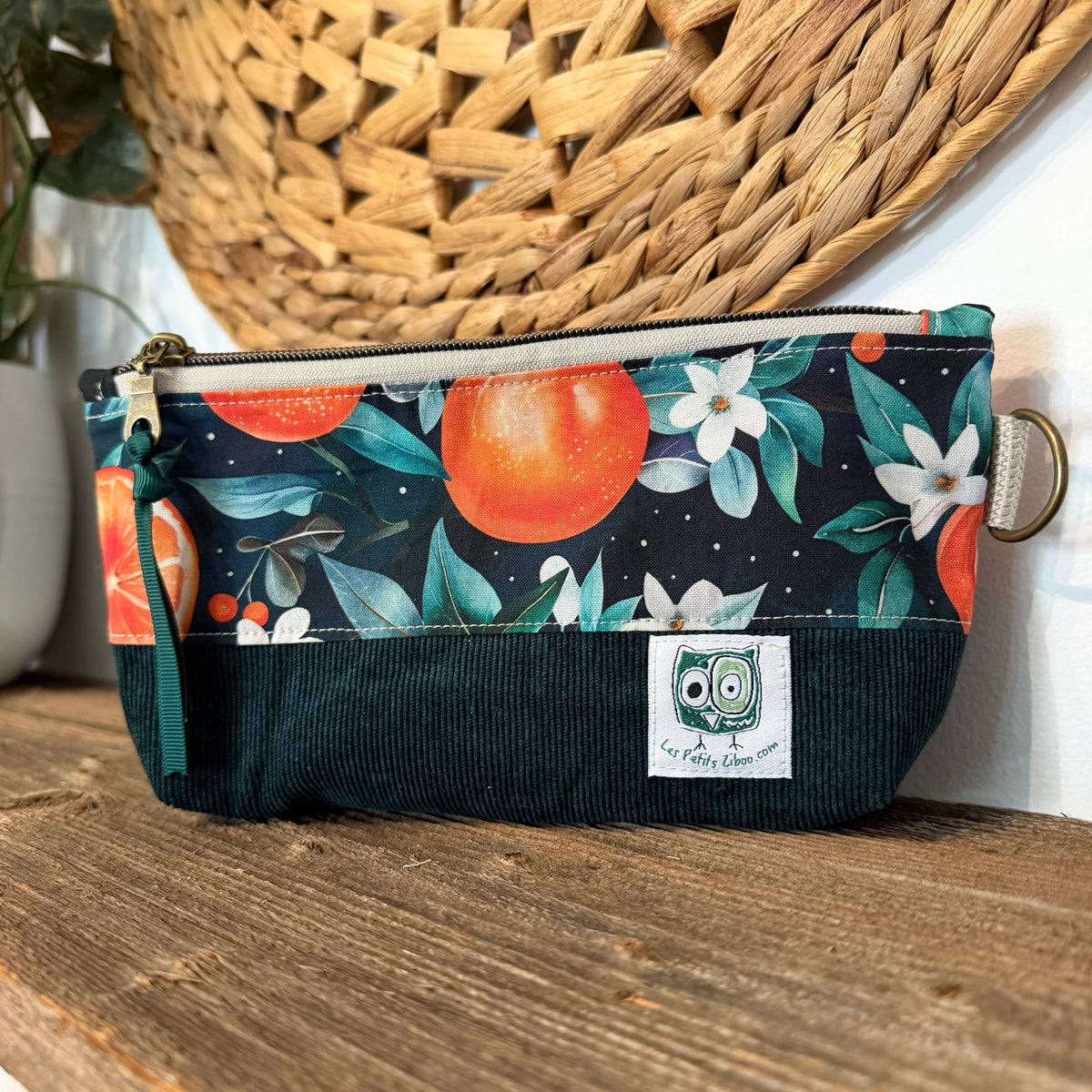 Étui à crayon, pochette rectangulaire pour crayons ou autre produit. Petite trousse mince