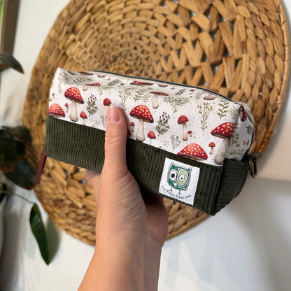 Large makeup bag, medicines, skincare products... with zipper, in stock and ready to go!
