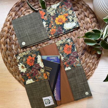 Protège carnet de santé pouvant contenir 2-3 carnets et 8-10 cartes. PRÊTS À PARTIR