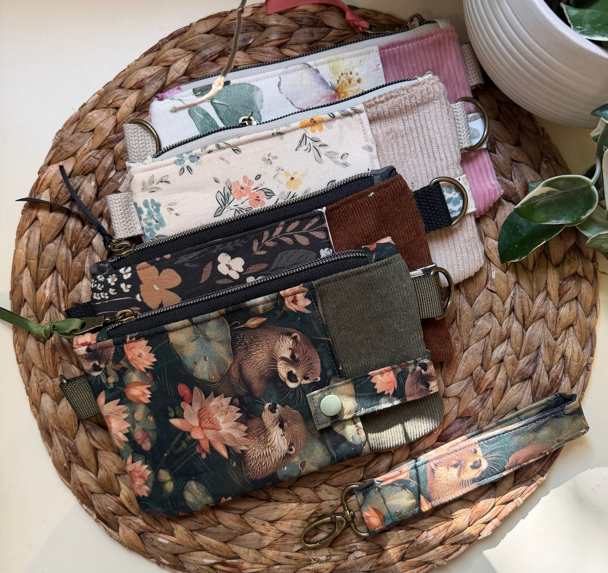 Petite sacoche à cellulaire avec pochette zippé