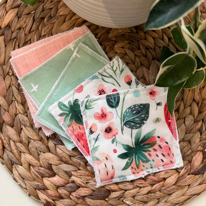 Washcloths, wipe, size approximately 8x8'' comes in a set of 4
