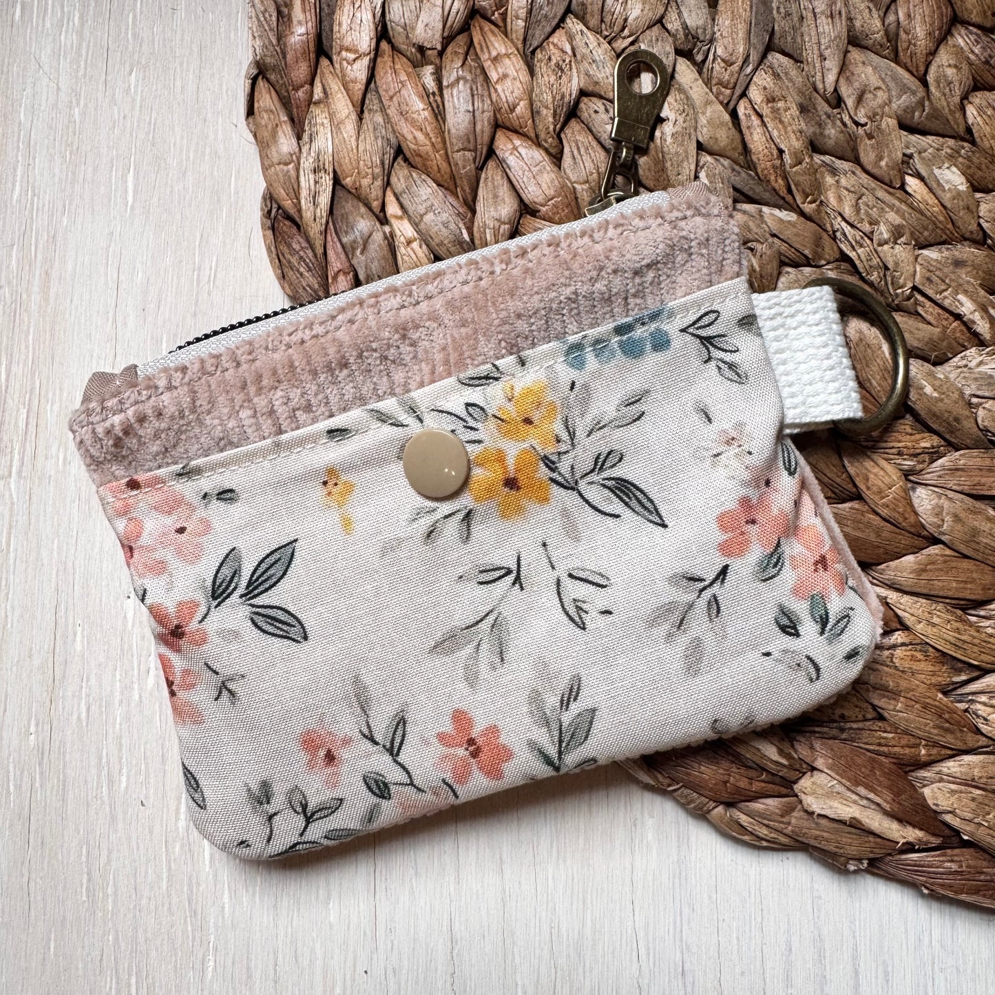 Coin purse, mini pouch for small items