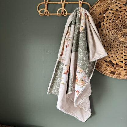 SOLDE, Prête à partir ! Couverture de style courtepointe cerfs fleuri jaune endos fourrure ivoire