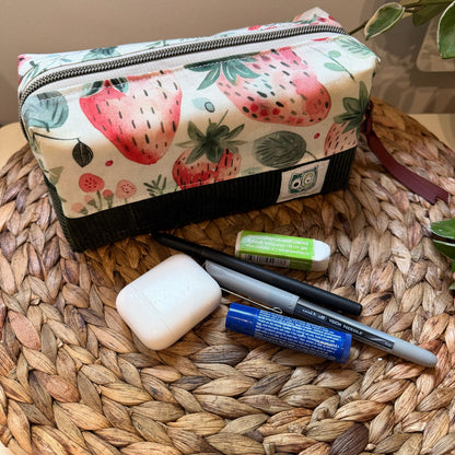 Large makeup bag, medicines, skincare products... with zipper, in stock and ready to go!