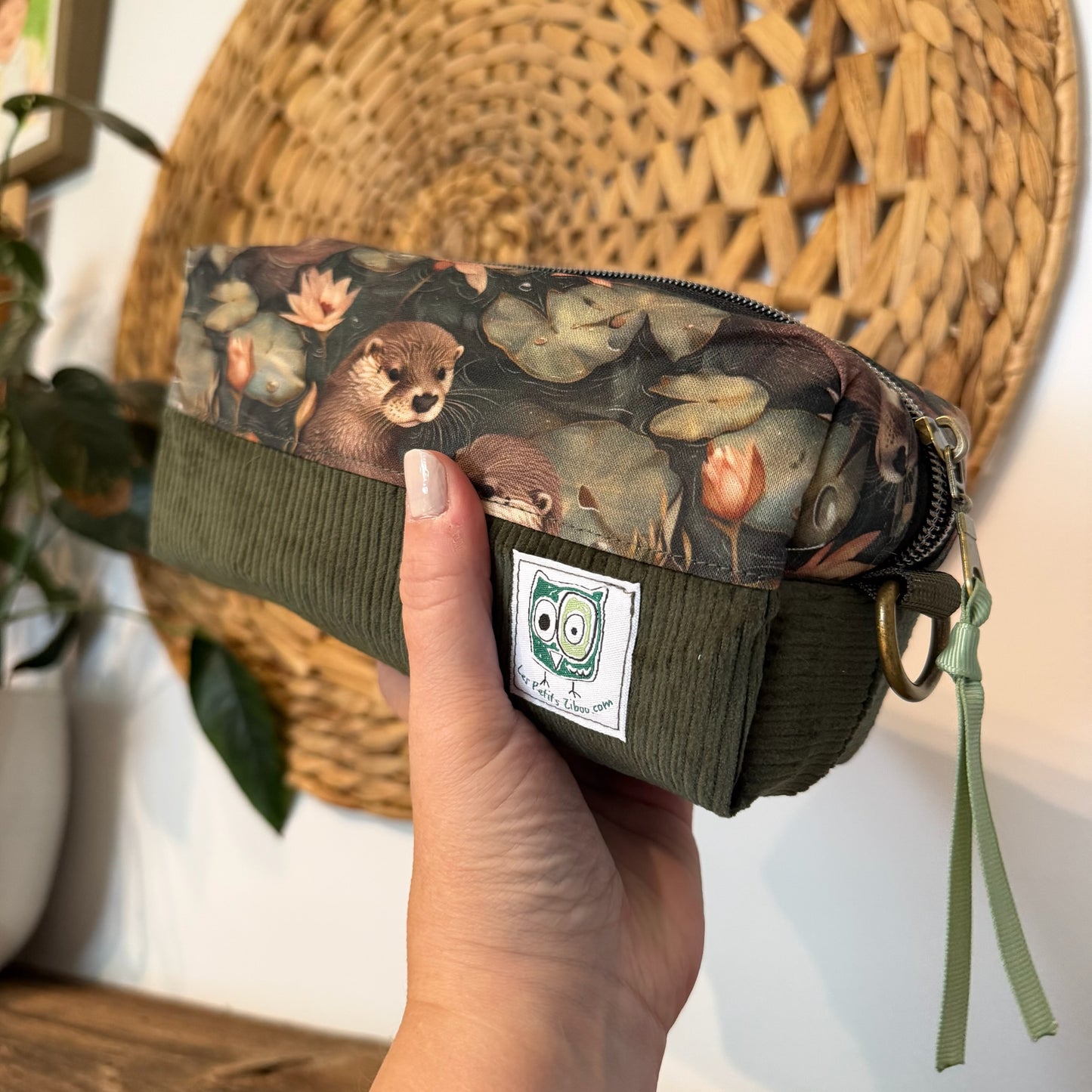 Large makeup bag, medicines, skincare products... with zipper, in stock and ready to go!