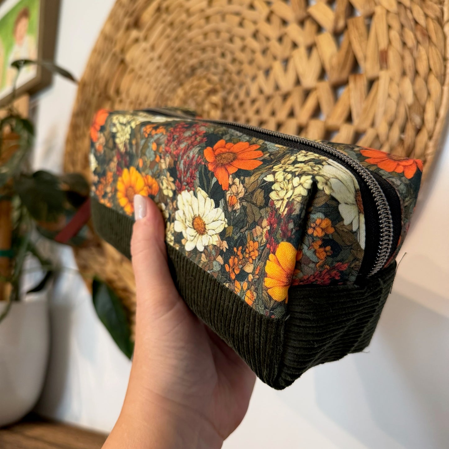 Large makeup bag, medicines, skincare products... with zipper, in stock and ready to go!