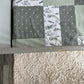Couverture de style courtepointe EUCALYPTUS vert de gris et vert sauge Endos doux au choix et possibilité d'ajouter des accessoires assortis